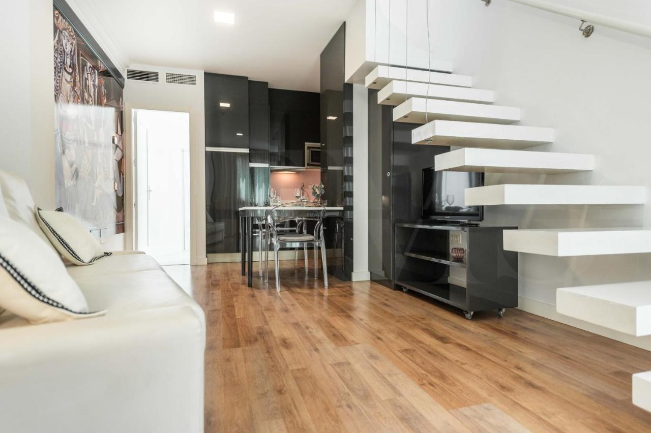 Appartement Artistic Duplex With Terrace By Picasso Museum By Rems à Málaga Extérieur photo